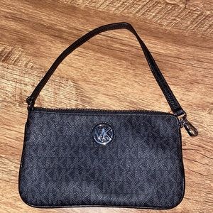 Michael Kors Wristlet - Black (No tags, like new)